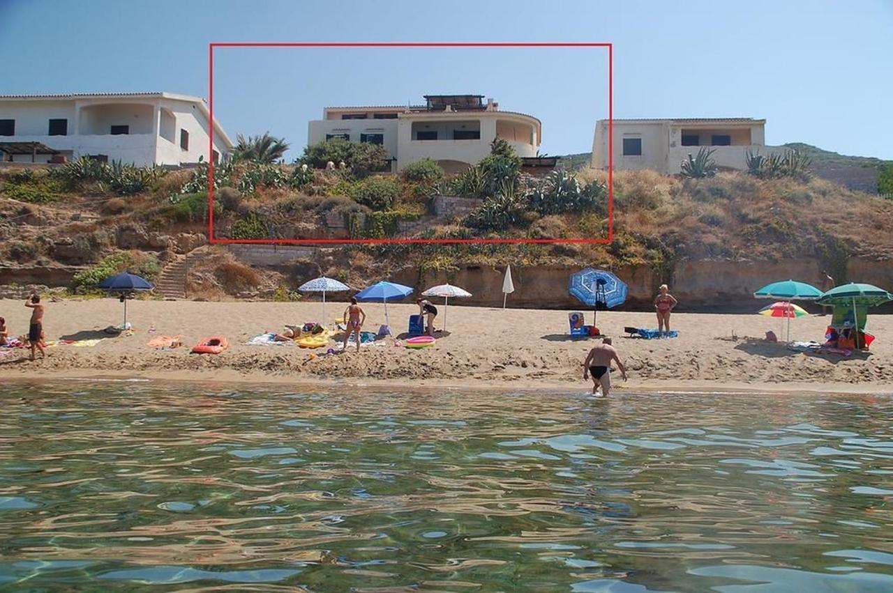 Nice Apartments In Waterfront Villa In Bosa Porto Alabe Tresnuraghes Exterior photo